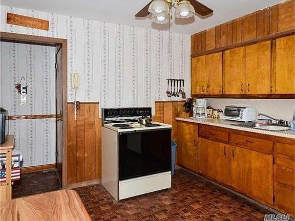 4th image of 2295 Stillwater Ave
