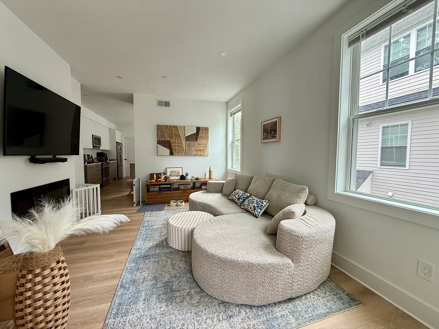 3 bed, 1850 sqft, $5,400 — Photo 4