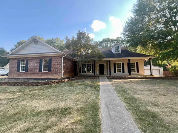 2906 Houston St, Kilgore, TX 75662