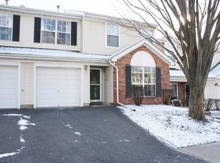 216 Learnington Way, Somerset, NJ 08873