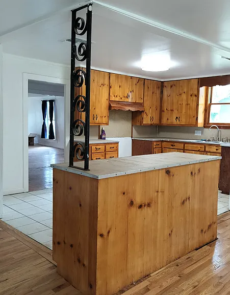 306 N Tackitt St — Photo 5