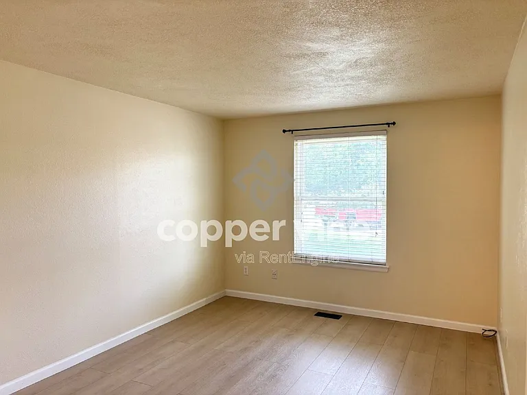 4245 E 119th Pl #D — Photo 12