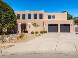 5024 Calle De Tierra NE, Albuquerque, NM 87111