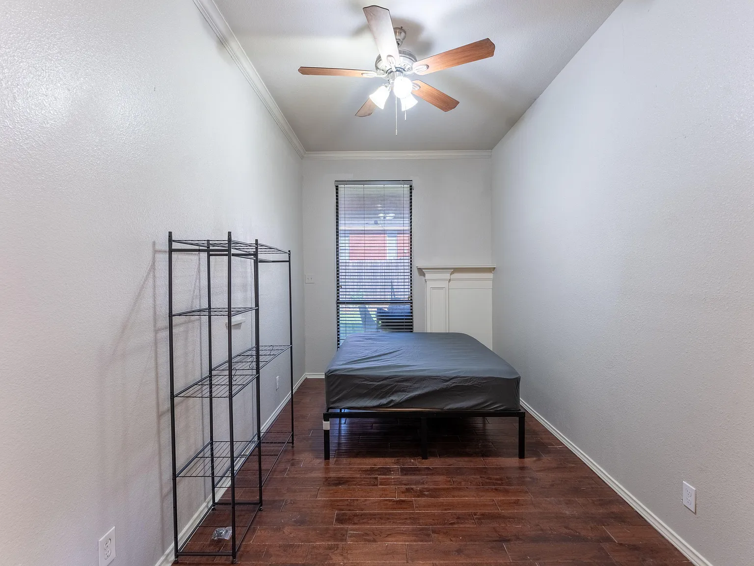 4 bed, 2.5 bath, 2540 sqft, $317 — Photo 1