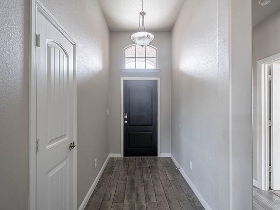4th image of 3107 Blue Quail Ct