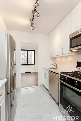 Rented by Mirador Real Estate | media 41