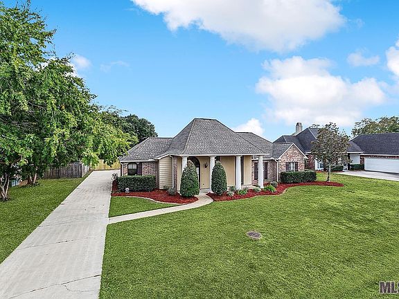 2nd image of 36420 Dialtha Dr
