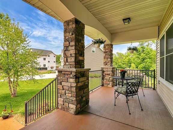 3rd image of 1300 Sierra Ct