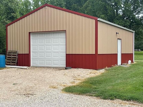 2nd image of 16070 County Road 612