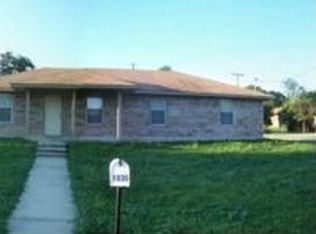 1036 Renee St, Seguin, TX 78155