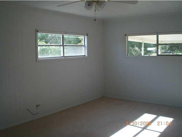 1st image of 105 Hudson Dr