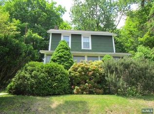 47 Reeve Ave, Bloomingdale, NJ 07403