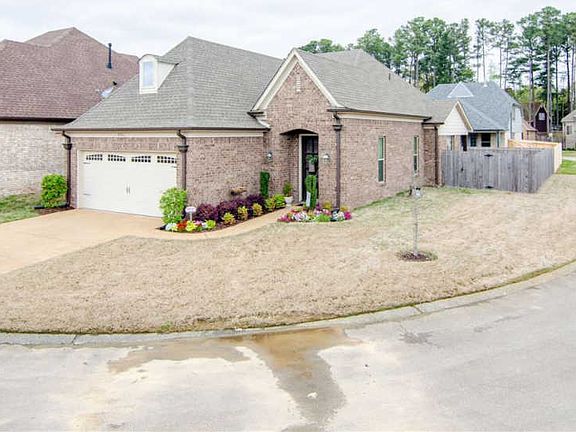 2nd image of 8566 Woodland Rose Cir S