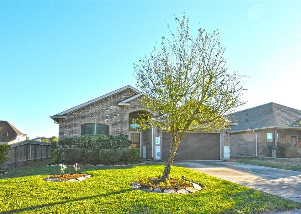 1st image of 18215 Redoak Manor Ln