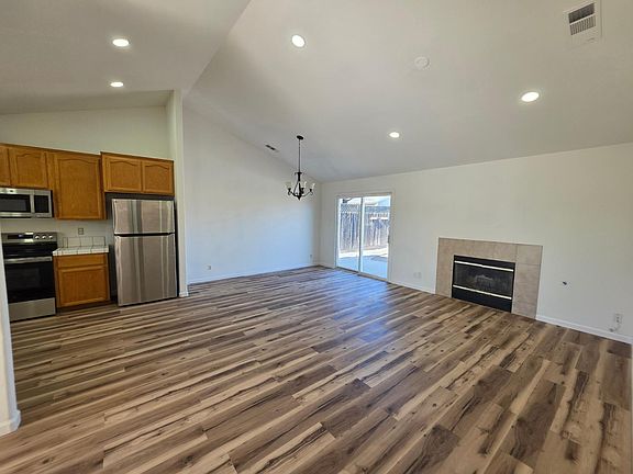 4th image of 3492 Gerald Ct