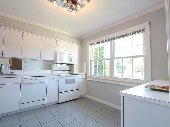 4th image of 41289 Lehigh Ln