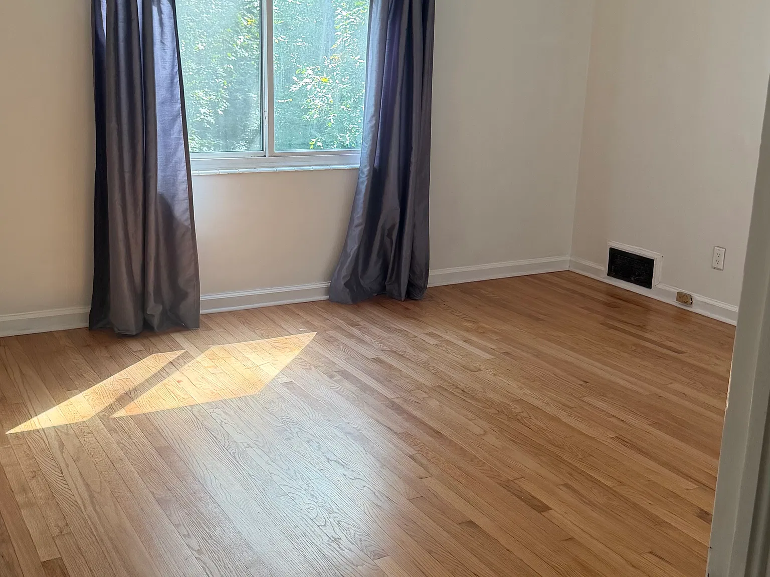2 bed, 1500 sqft, $2,000 — Photo 3