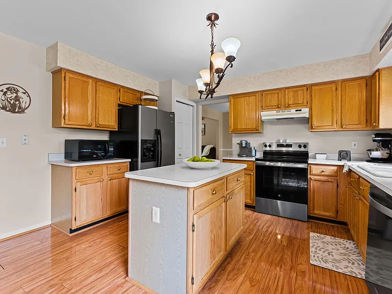4141 Crystal Creek Dr — Photo 3