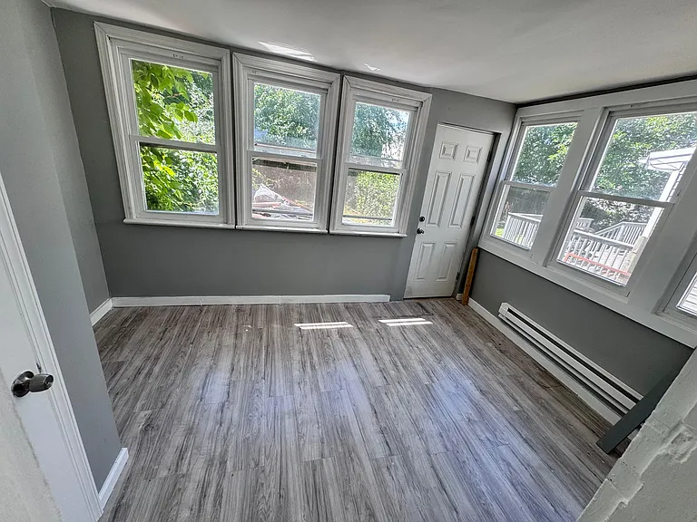 111 Hanford St #G1 — Photo 4