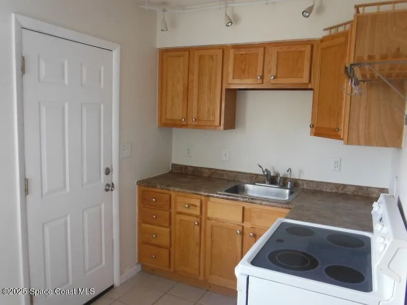 2 bed, 1.0 bath, 800 sqft, $1,500 — Photo 4