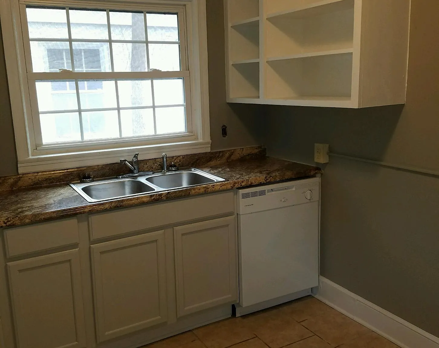3 bed, $1,750 — Photo 3