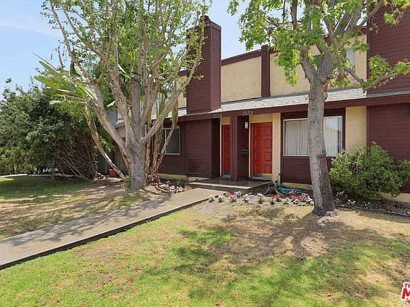 2nd image of 2025 Barry Ave