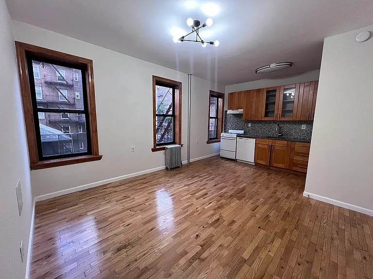 2010 Ocean Ave #2C1 — Photo 1