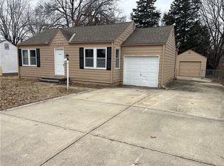 8226 Hardy St, Overland Park, KS 66204