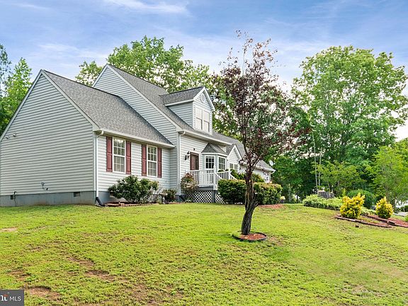 3rd image of 4117 Dartmoor Ct