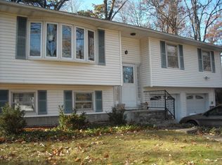 13 Russ Pl, Wappingers Falls, NY