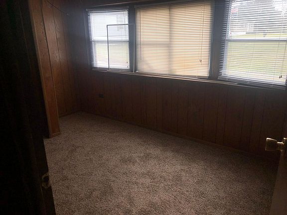 5th image of 306 Lotti Dr APT A