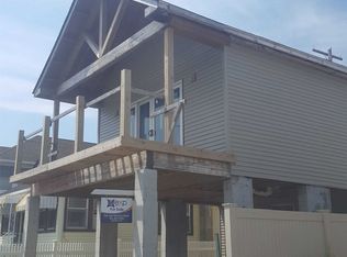 47 Florida St, Long Beach, NY 11561