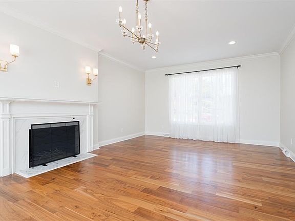 5th image of 409 Griffith Ave