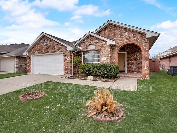 4th image of 912 Churchhill Dr