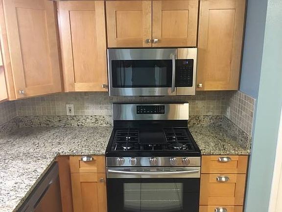 5th image of 9501 Parkfield Dr