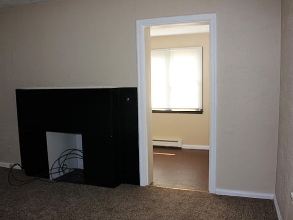5th image of 3945 Argonne Ave