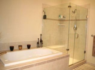 212 Carson Ter, Huntingdon Valley, PA 19006