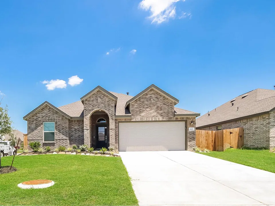 18909 Collina Way
