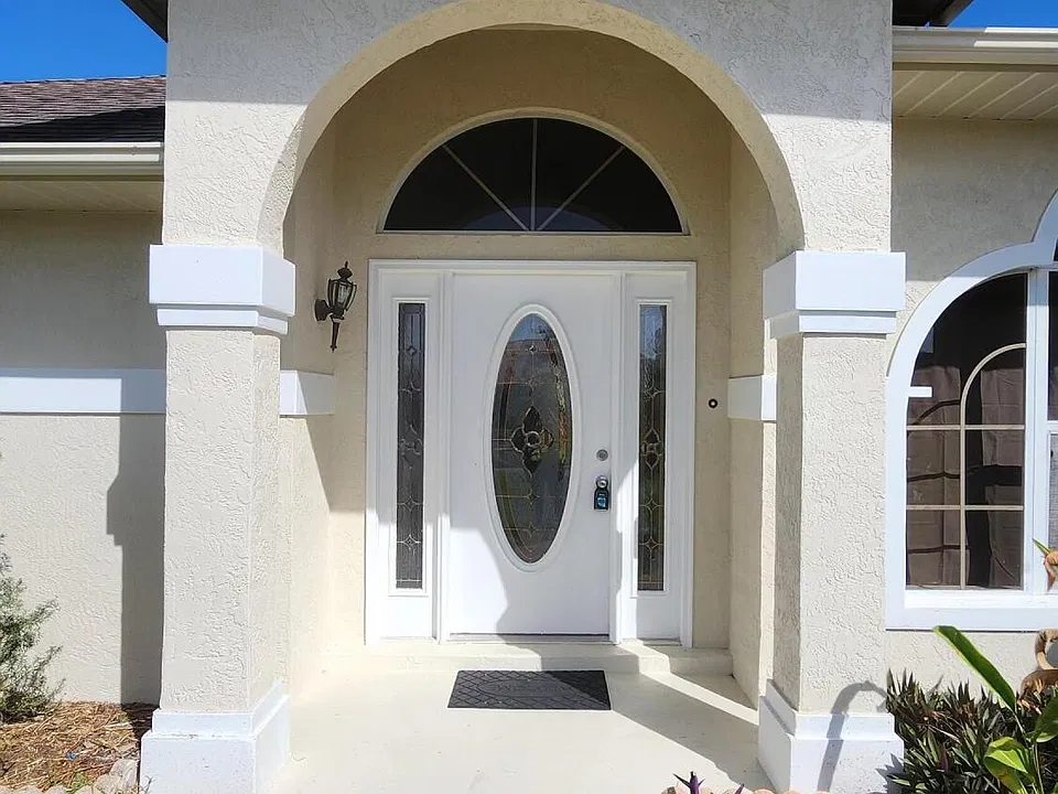 2001 SW Altman Ave