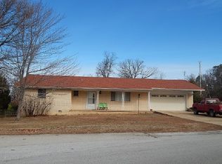 709 Skyline Dr, Huntsville, AR 72740