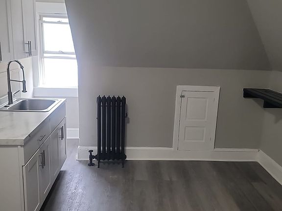 4th image of 81-83 Dana St #83-3