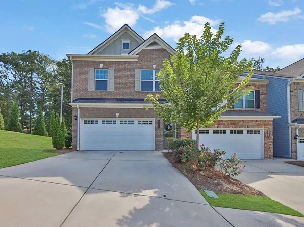 2373 Buford Town Dr, Buford, GA 30518