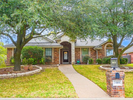 3000 Pueblo Dr, Woodway, TX 76712