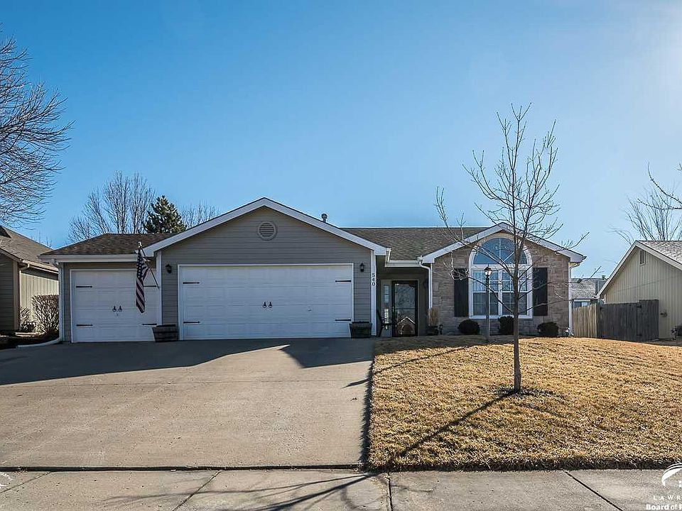 1st image of 540 Arrowhead Dr