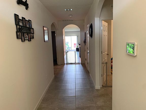 3rd image of 10564 SW Toren Way
