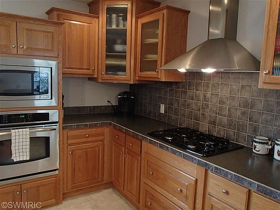 4th image of 5925 Violet Ln