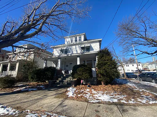 90 N Landon Ave Photo 1