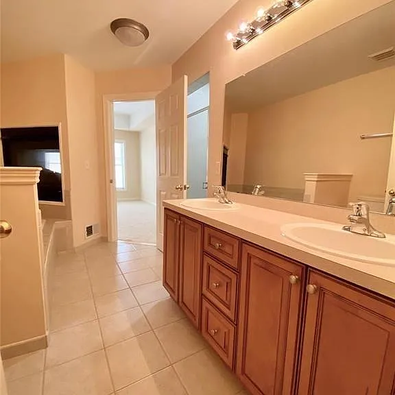 341 S Village Way — Photo 21