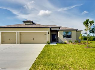 2725 SW 4th Place Cpe, Coral, FL 33914