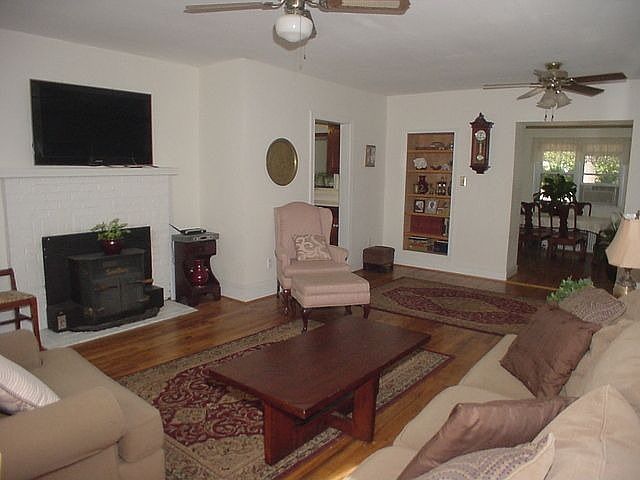 2nd image of 1509 Logan St